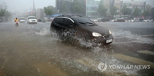 韓國大田突降暴雨 全州益山冰雹如豆（組圖）