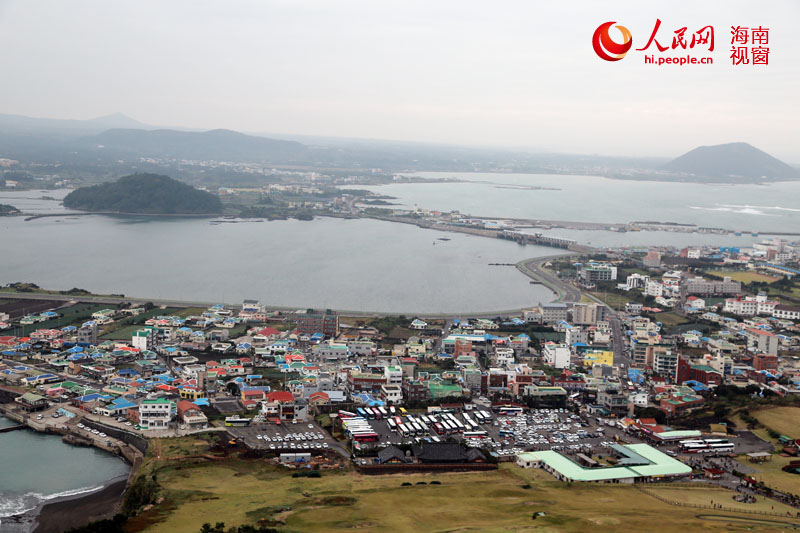 探訪濟州代表景點城山日出峰：中國游客眾多