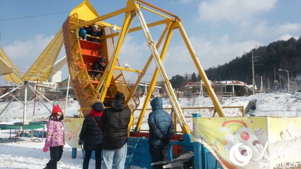 韓國(guó)平昌鱒魚(yú)節(jié)開(kāi)幕 雪地冰釣樂(lè)趣無(wú)窮