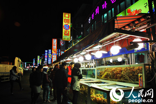 韓國(guó)東海岸誘人的冬季美味：竹蟹與秋刀魚干【組圖】