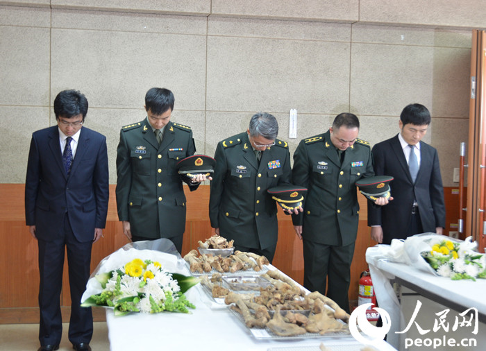 中韓雙方16日舉行第二輪在韓中國(guó)人民志愿軍烈士遺骸裝殮儀式（組圖）