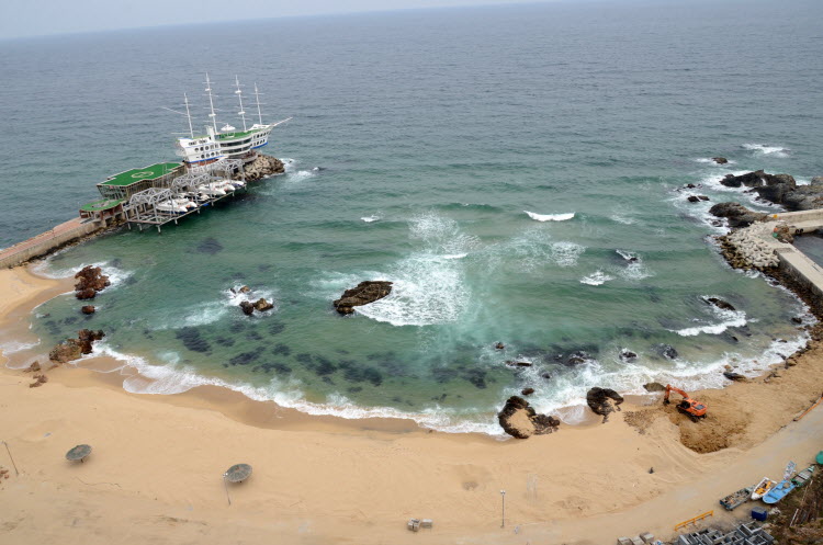 江原道海水浴場沙灘通過檢驗(yàn)