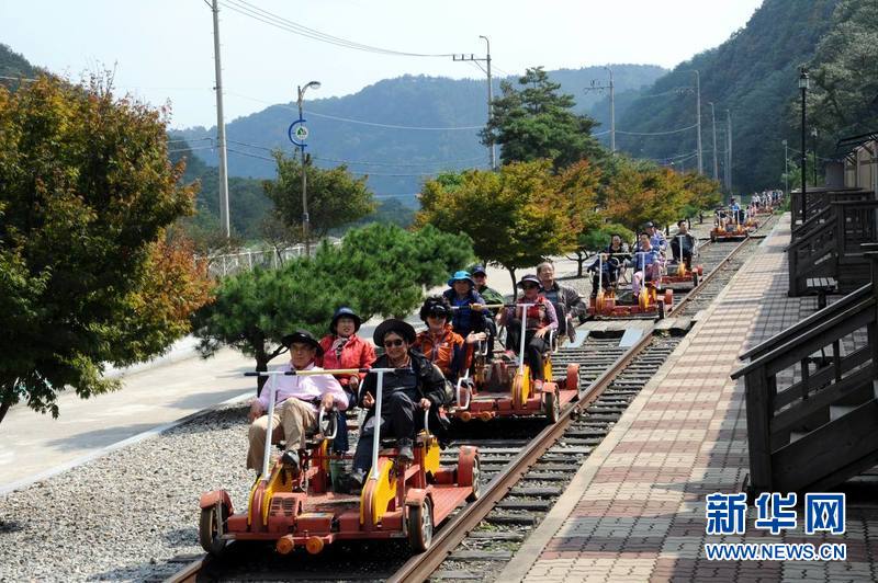 韓國“軌道自行車”與“列車旅館”（高清組圖）