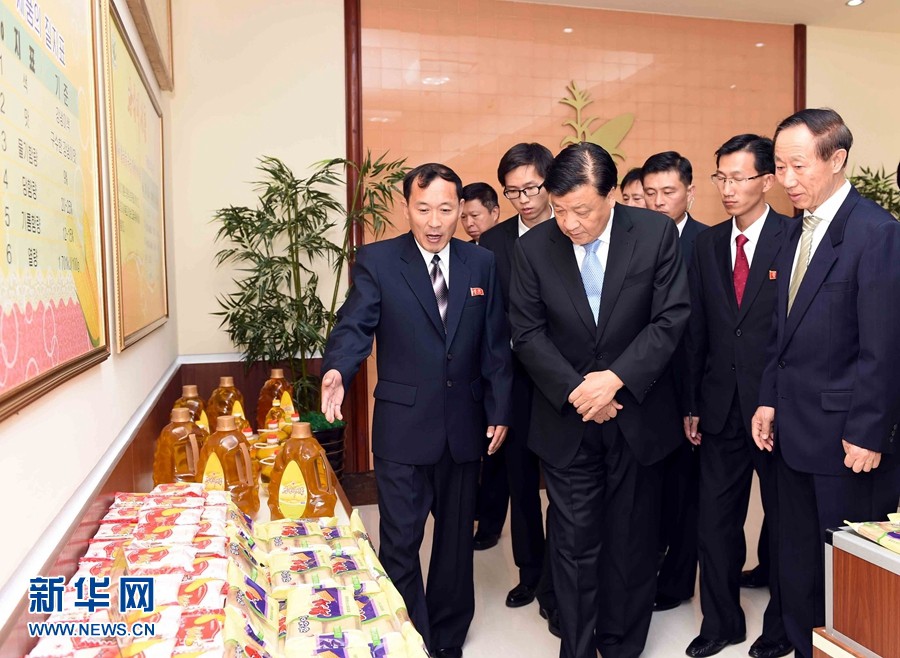 劉云山出席朝鮮勞動黨成立70周年慶祝活動

并赴安州祭掃中國人民志愿軍烈士陵園