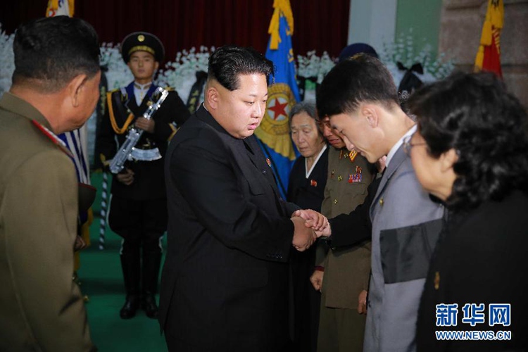 金正恩吊唁逝世人民軍元帥李乙雪【組圖】