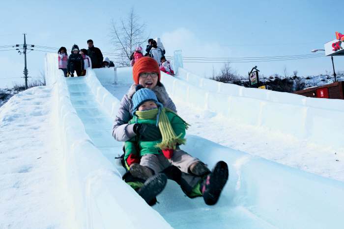 2016“大關嶺雪花節(jié)”在韓國江原道平昌郡開幕【組圖】