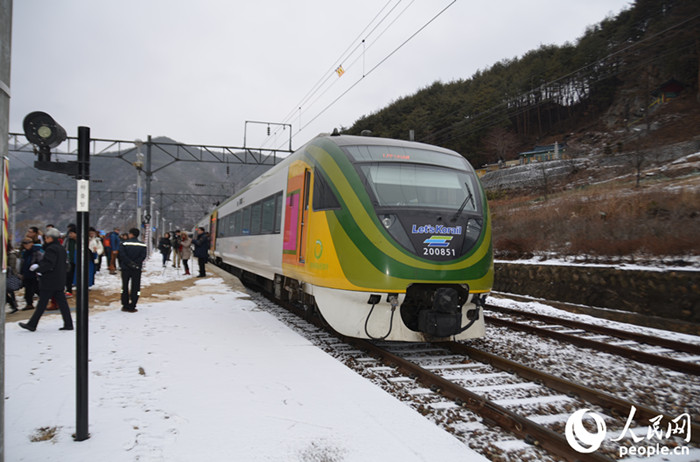 火車旅行是當(dāng)下韓國(guó)最熱門的一種出行方式。 李美林 攝