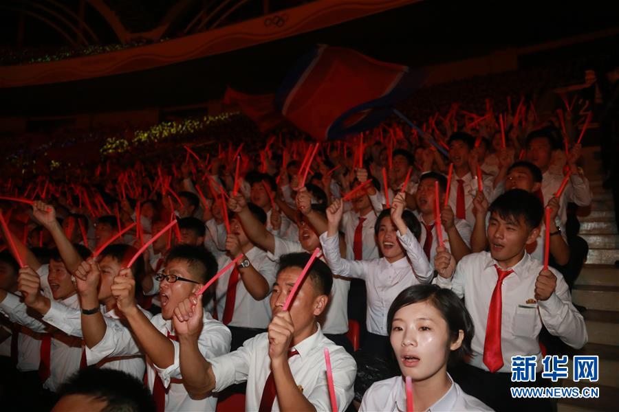 朝鮮慶祝青年同盟九大召開【組圖】