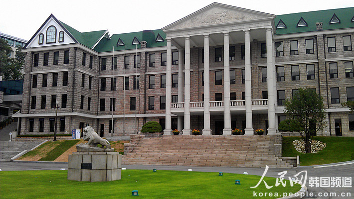 韓國漢陽大學(xué)校園一角（攝影：彭巾妮）